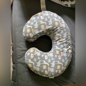 Nursing pillow